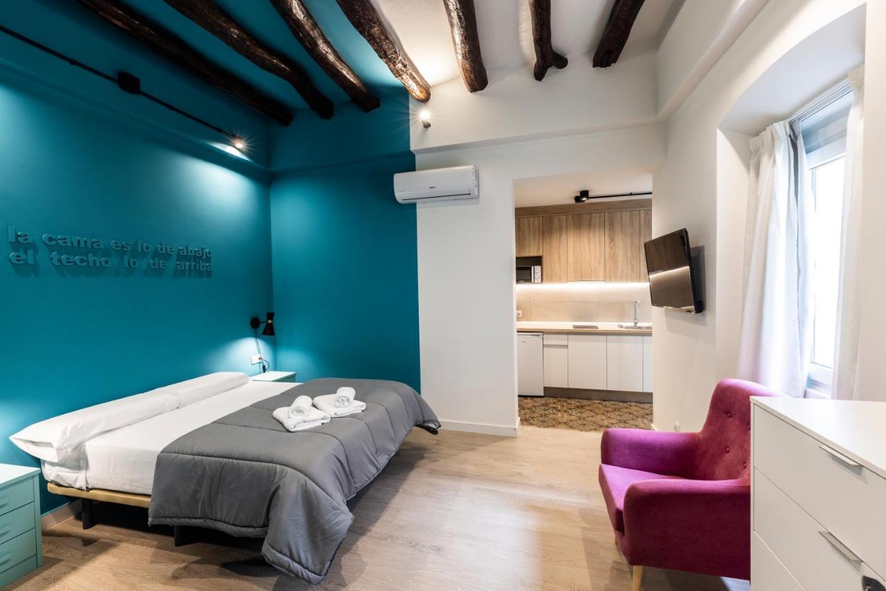 Apartamentos Turisticos De La Bernarda Касерес Экстерьер фото